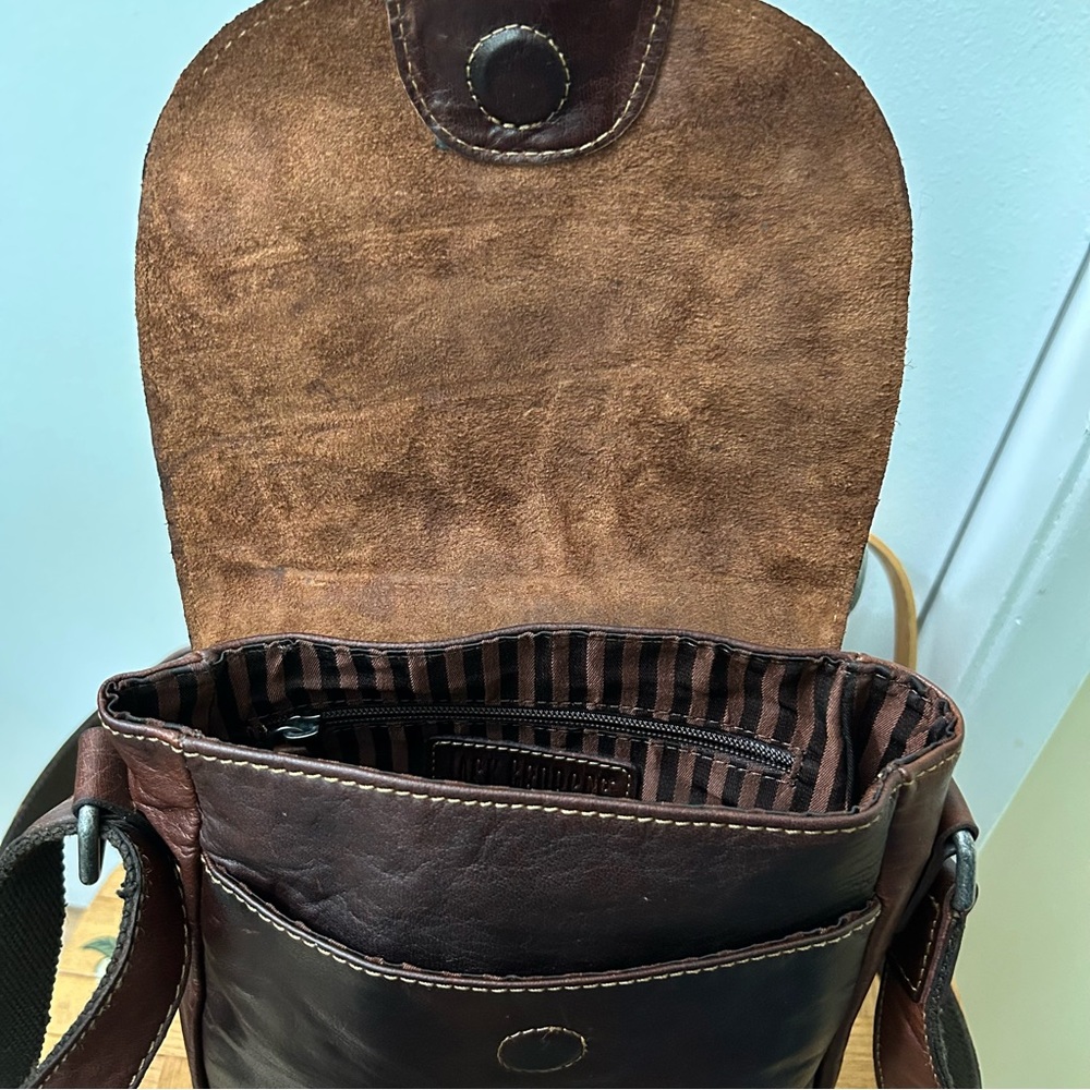 JACK GEORGES, Voyager Collection, Horseshoe Brown Buffalo Leather - Picture 11 of 16